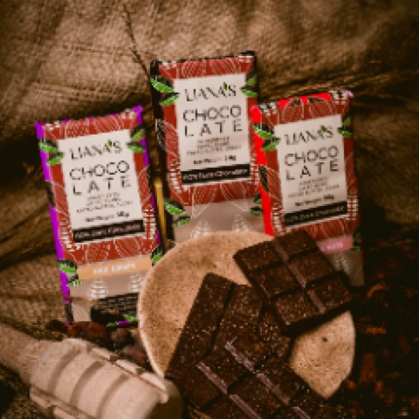 Liana's Dark Chocolate With Fruits & Nuts